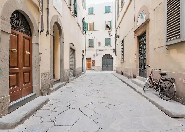 Dimora Storica Vicino A Ponte Vecchio E Uffizi Διαμέρισμα *